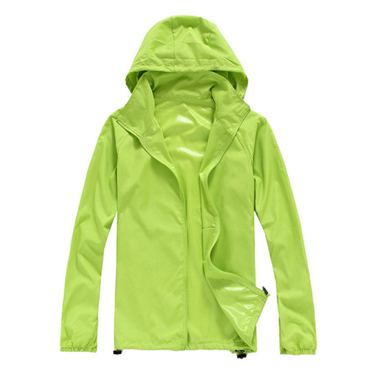 Men's solid color dark pattern zipper hooded waterproof sunscreen suit comes with a same color storage bag in fruit green